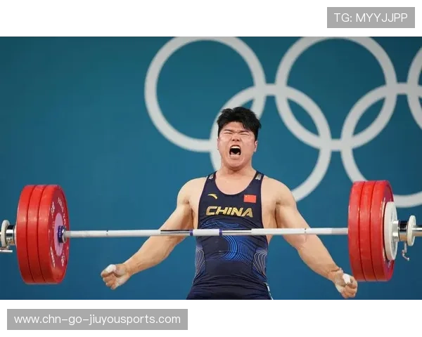 举重选手的峰值年龄：28岁左右，举重运动员的巅峰年龄