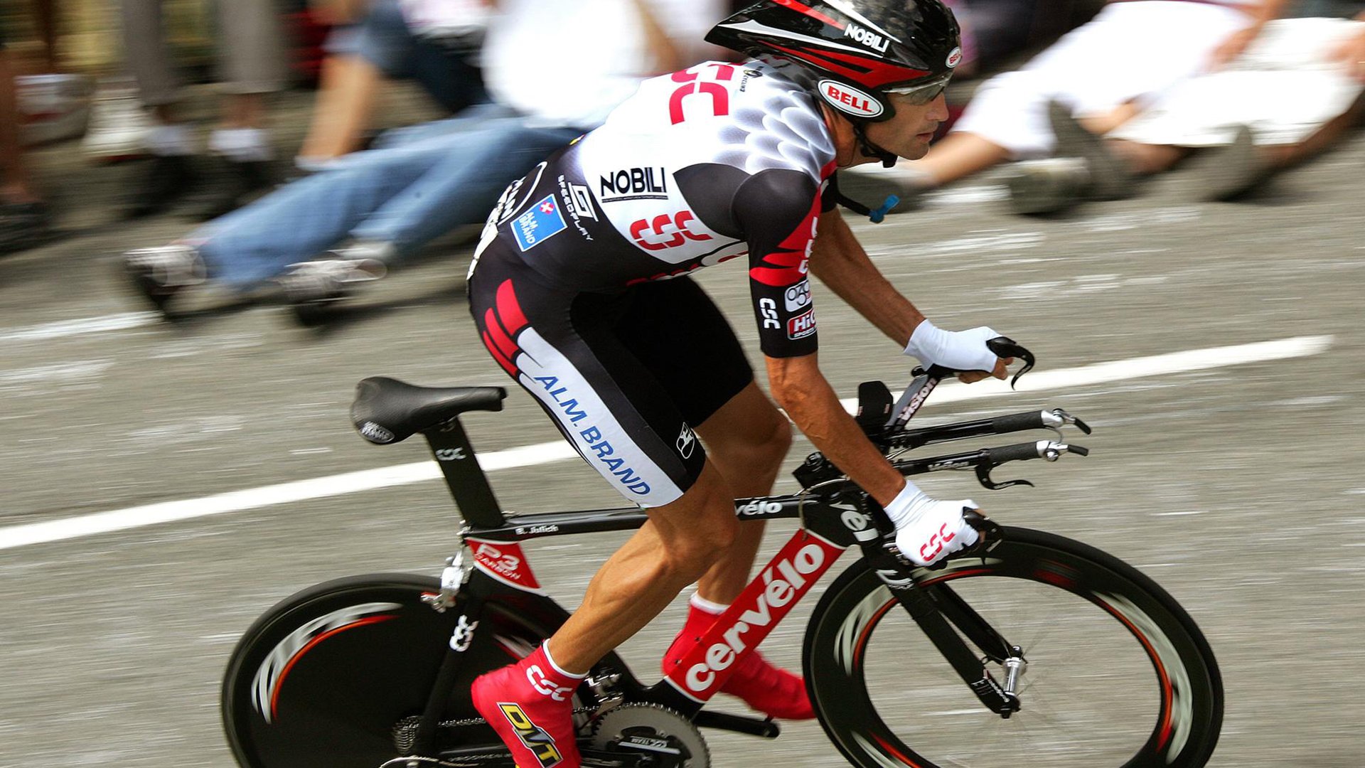 九游中心官网-欧洲环法：丹麦新星崛起，骑行赛场激烈拼搏！，丹麦环保世界领先